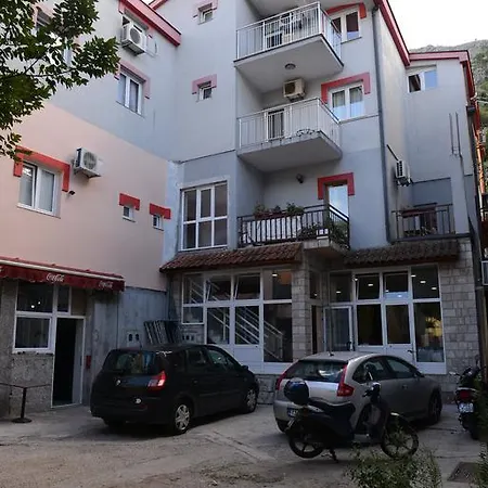 Edem Mostar